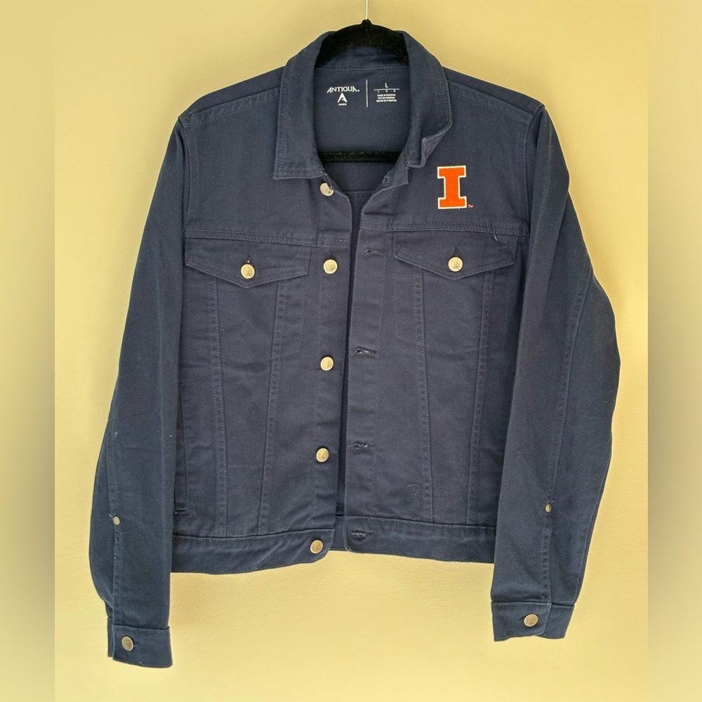 Jean jacket - Picture 1 of 4